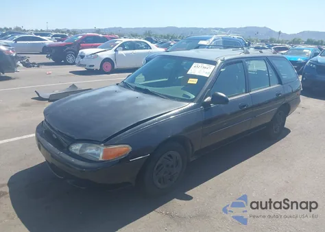 1998 Ford Escort Se z USA, uszkodzony, nr VIN 3FAFP15P0WR238401